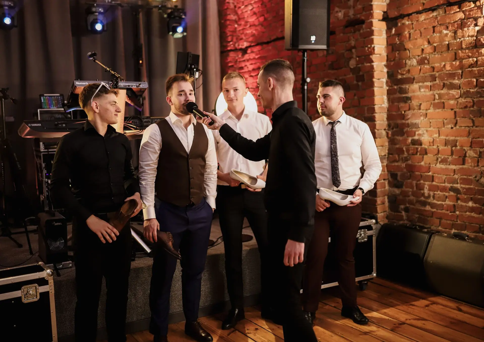 Oczepiny wykup butów zabawa weselna