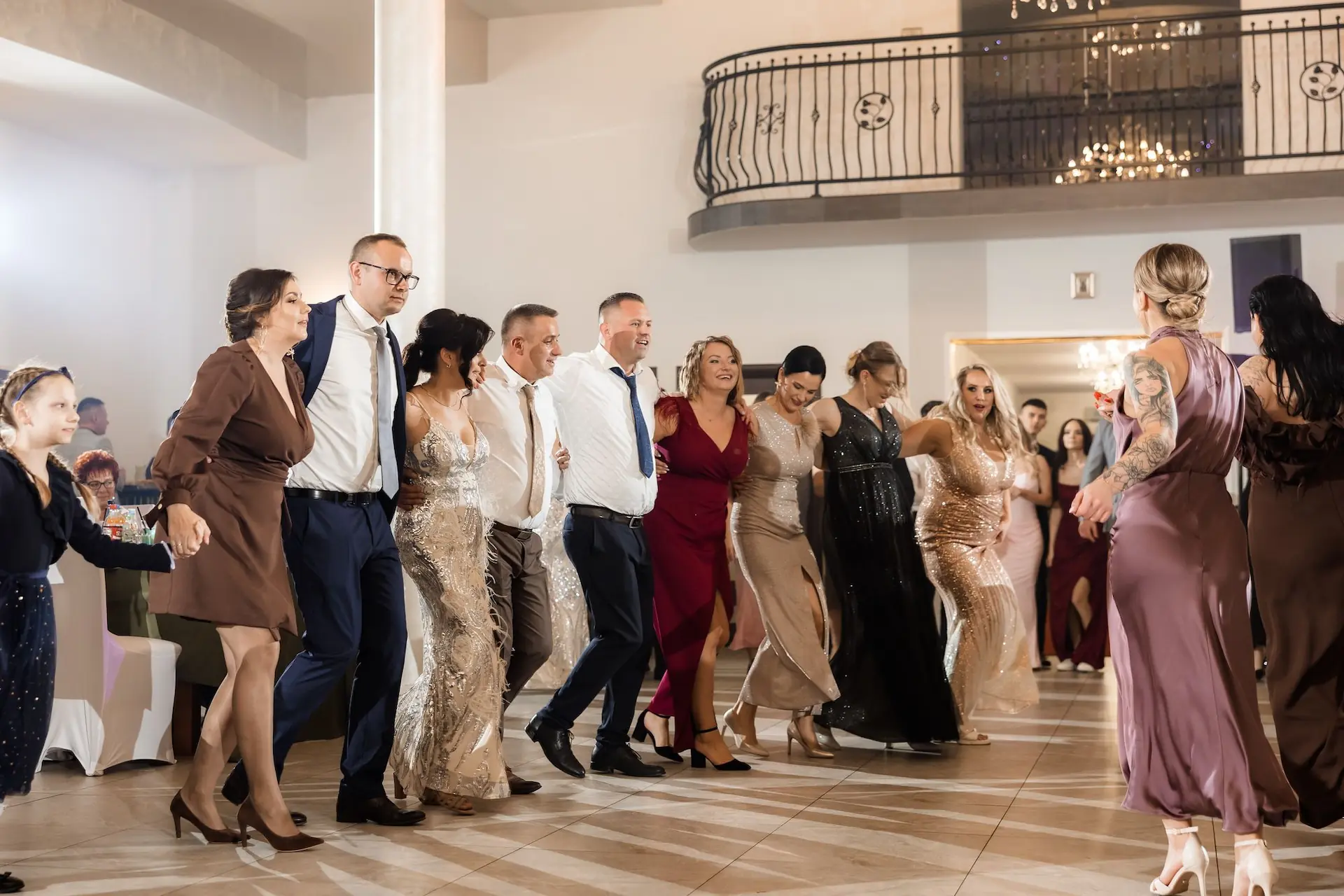 Zabawa na weselu parkiet DJ RBK Events druga wersja