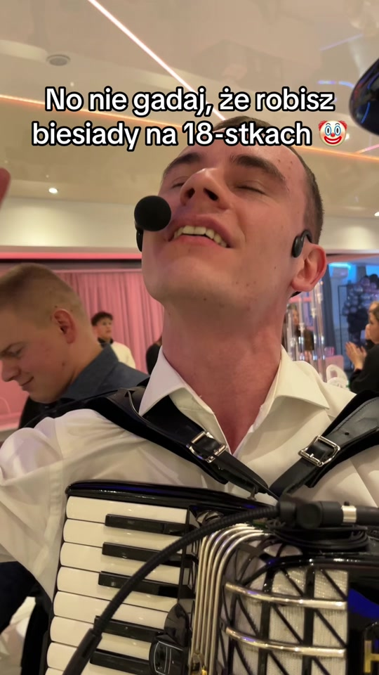 Hej Sokoły biesiada na akordeonie